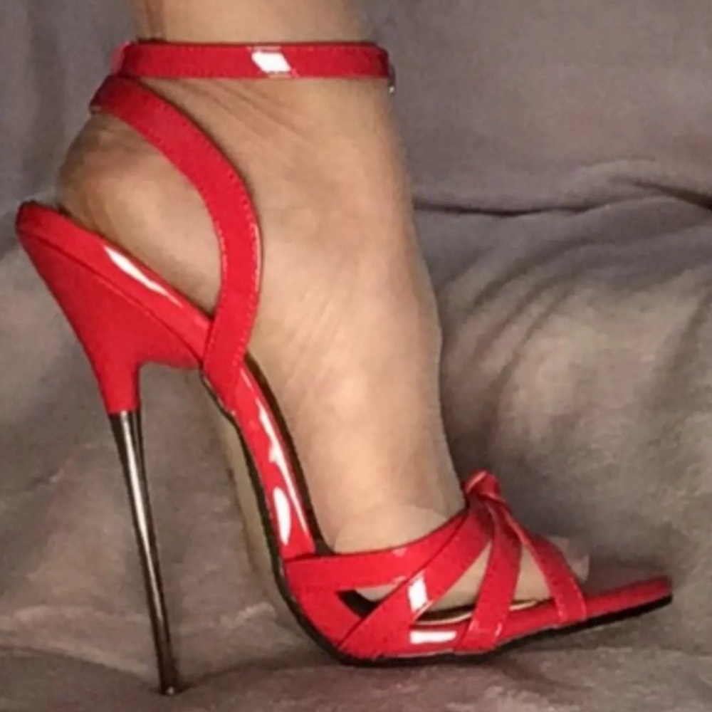 Fetish heels - Picture 10 of 11